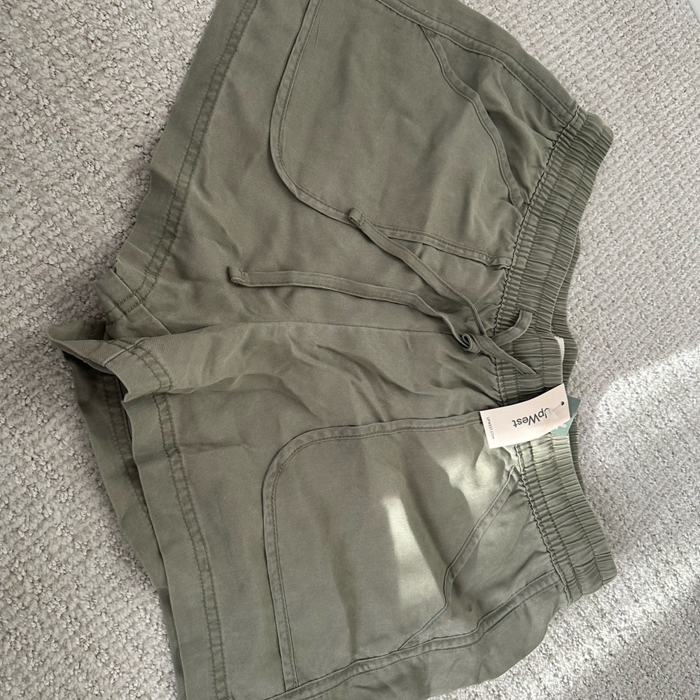 UpWest olive green shorts